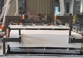 三合板自动锯边机